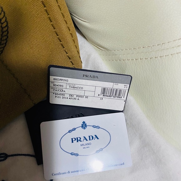 Pre-love Prada Canapa (SOLD) - Picture 3 of 10